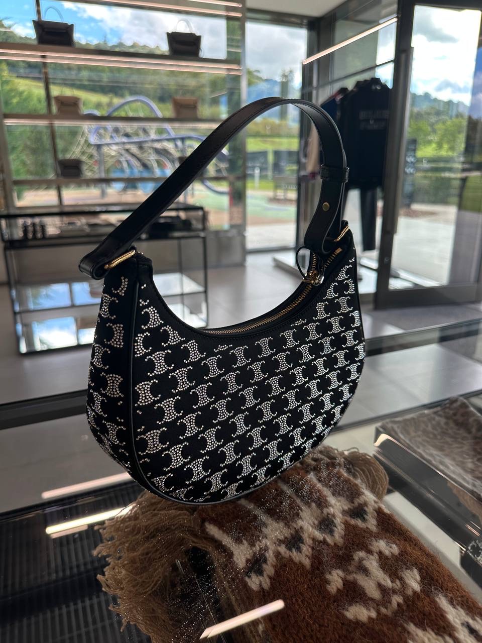 CELINE Shoulder bags side view - Women luxury Bags