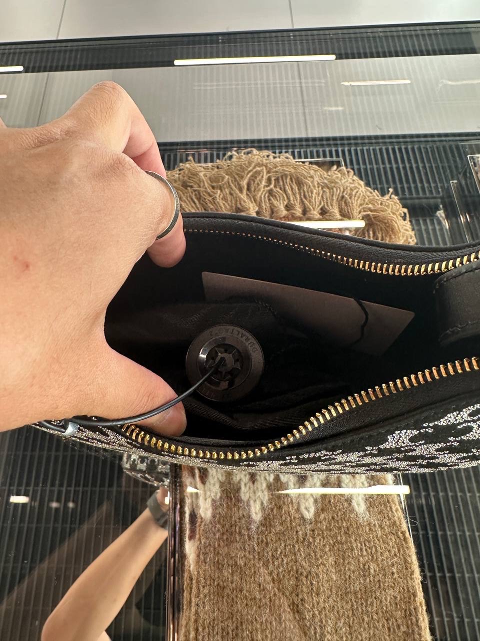 CELINE Shoulder bags side view - Women luxury Bags