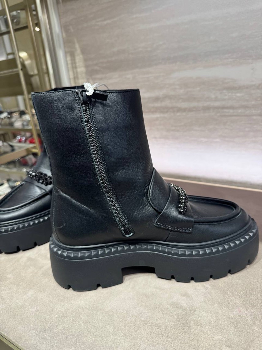 JIMMY CHOO Boots side view - Women's luxury Shoes