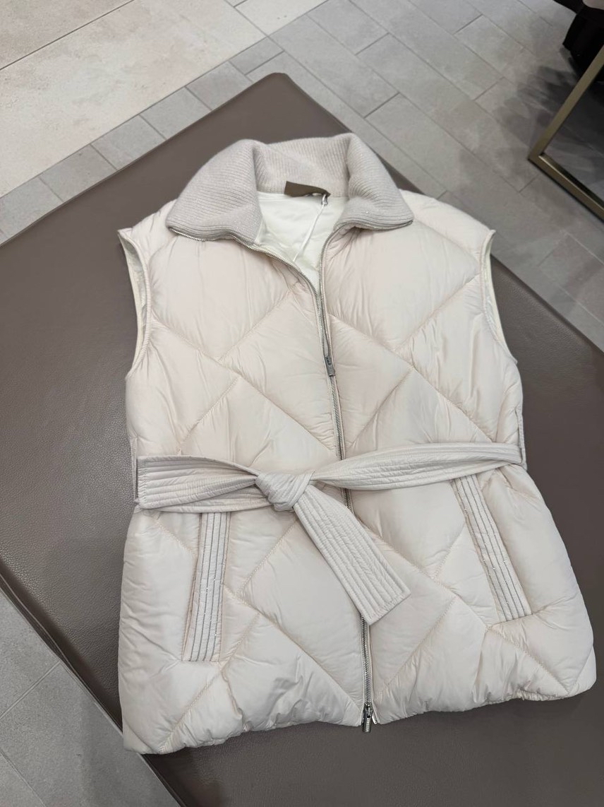 PESERICO Gilets side view - Women's luxury Clothes