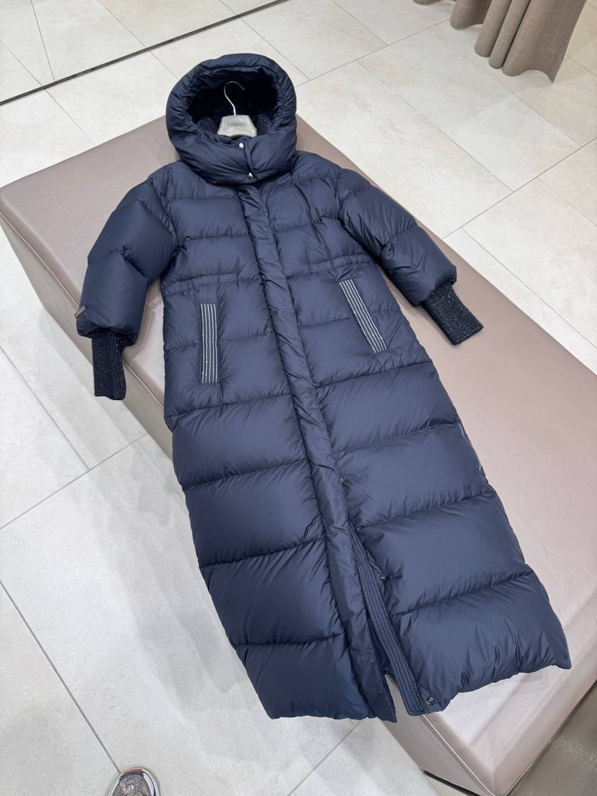 PESERICO Down jacket side view - Women's luxury Clothes