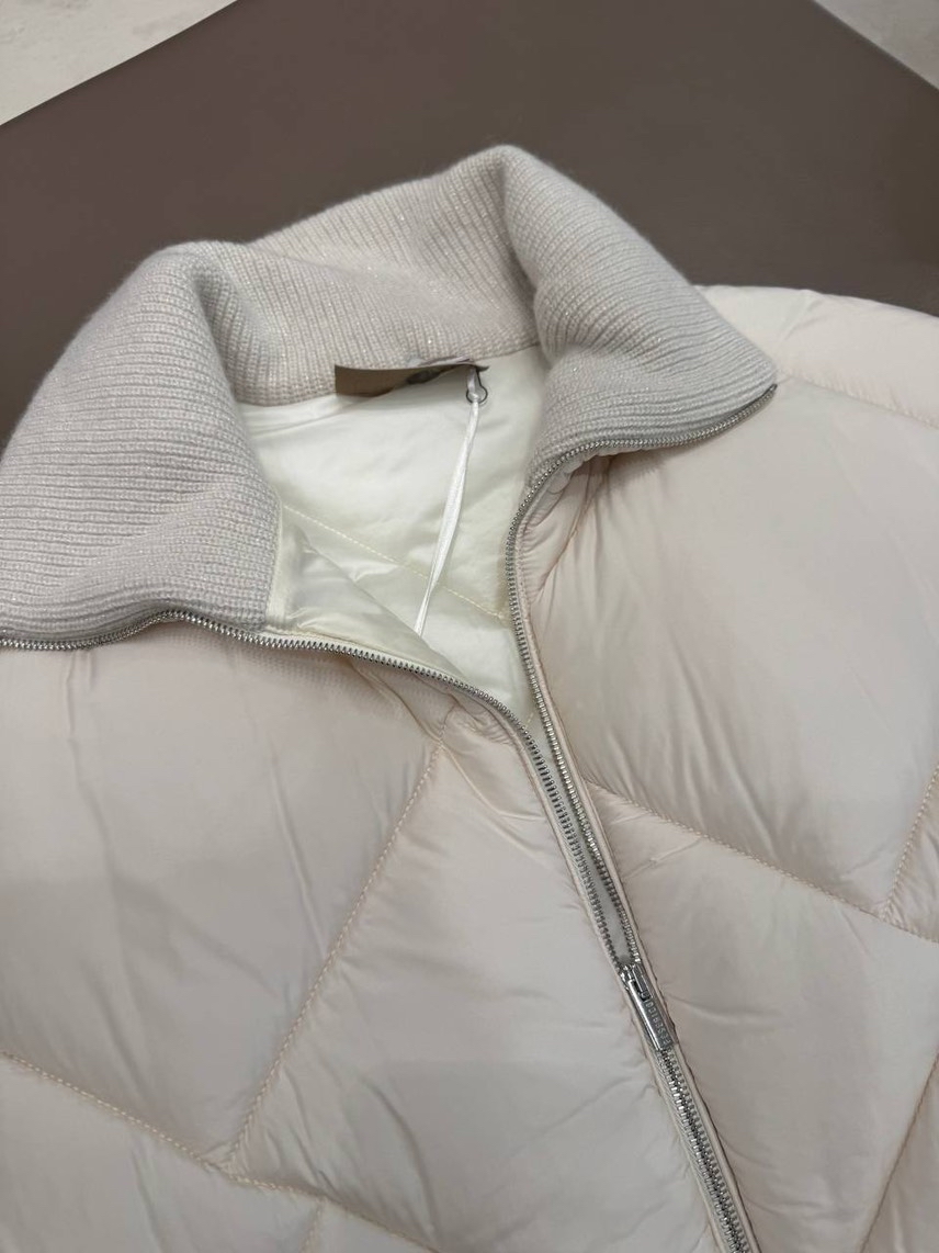 PESERICO Gilets side view - Women's luxury Clothes