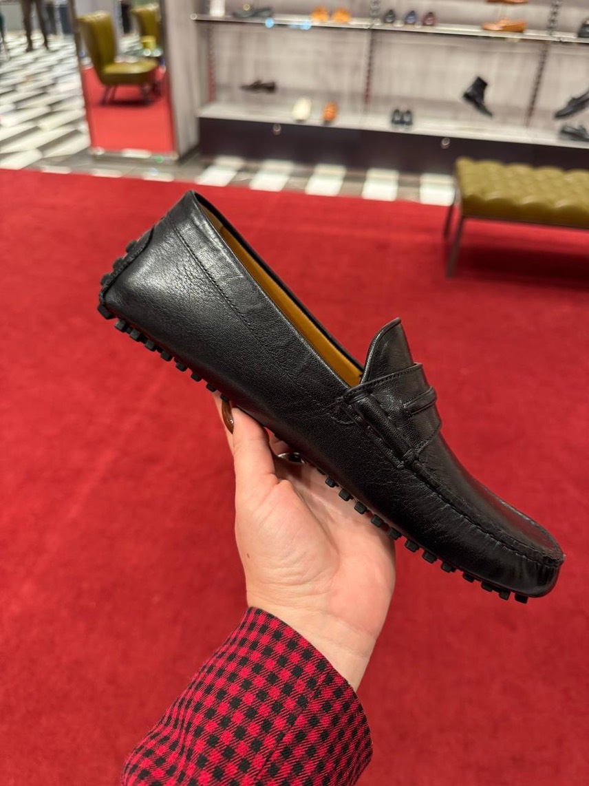 GUCCI Moccasins side view - Men's luxury Shoes