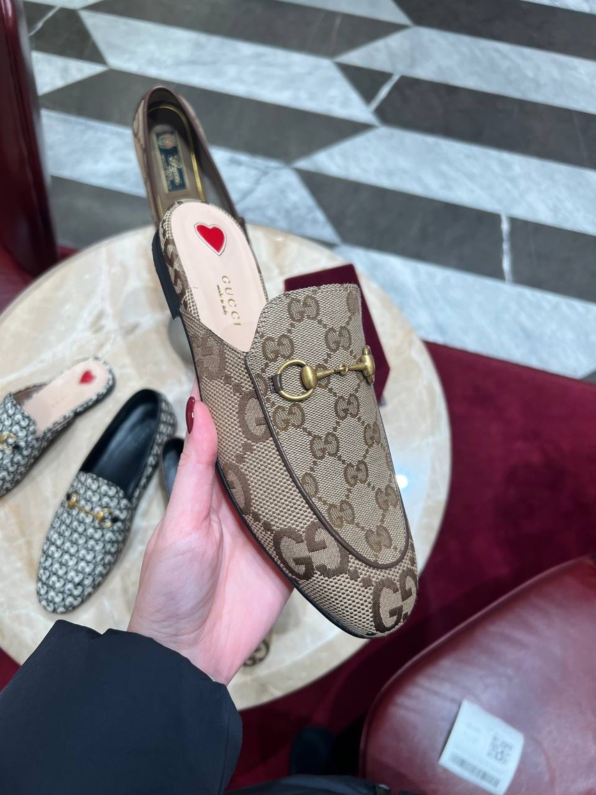 GUCCI Mules front view - Women's luxury Shoes