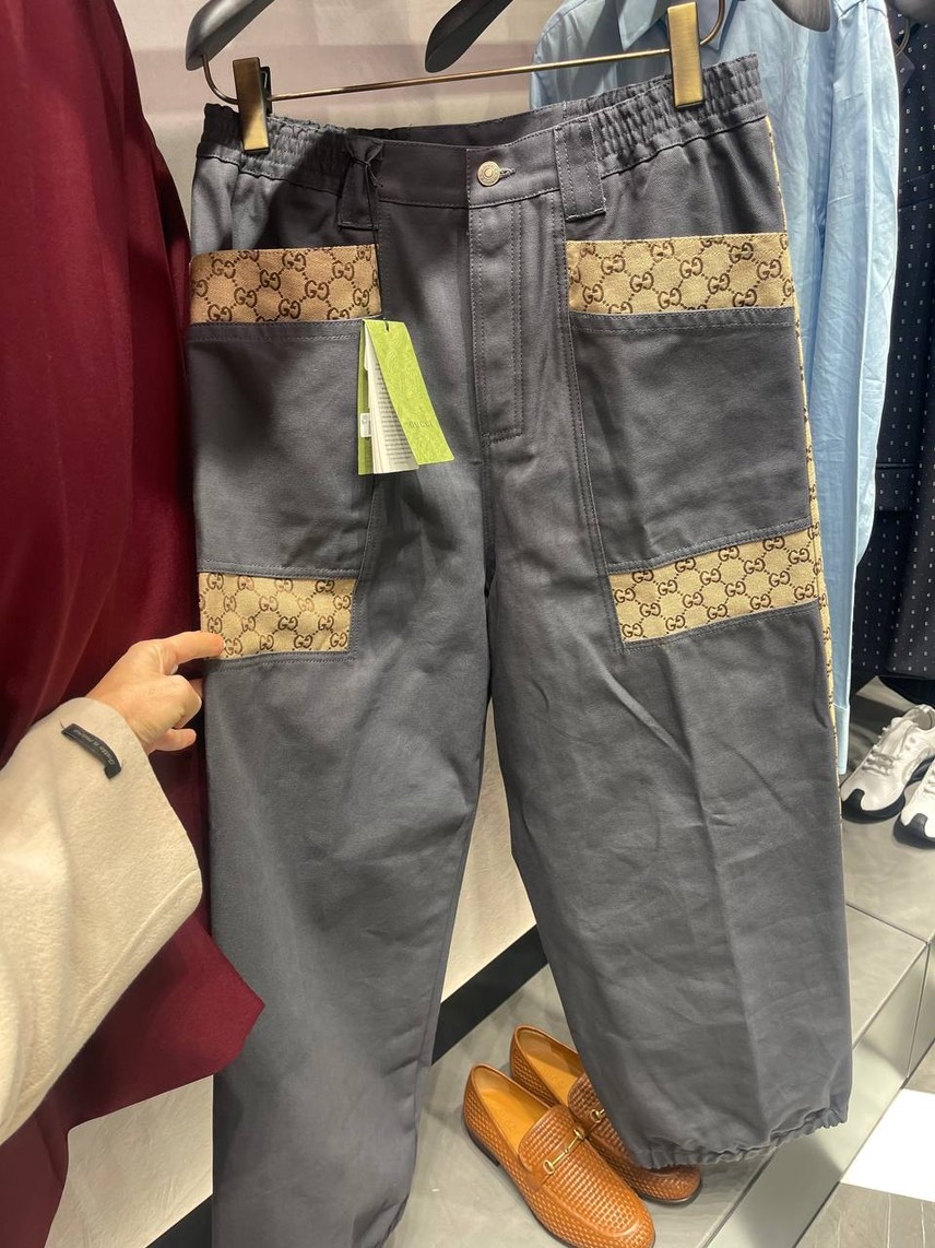 GUCCI Trousers side view - Men's luxury Clothes