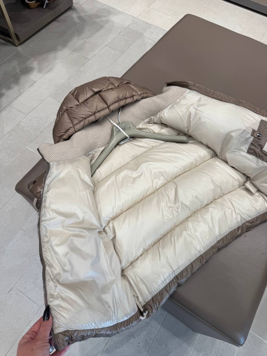 PESERICO Down jacket side view - Women's luxury Clothes