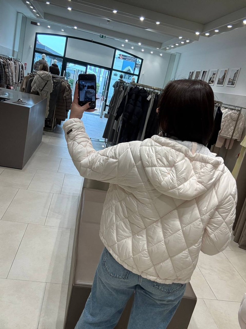 PESERICO Down jacket side view - Women's luxury Clothes