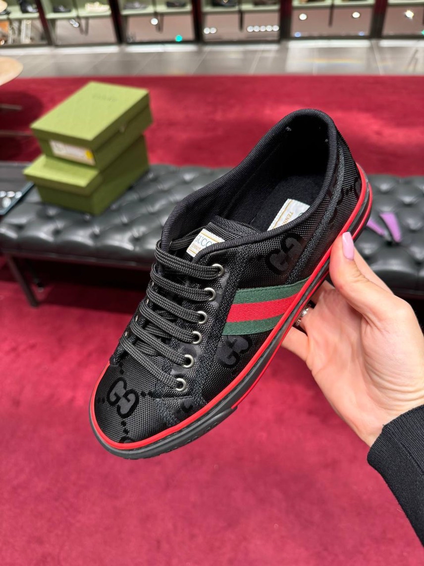 GUCCI Sneakers front view - Men's luxury Shoes