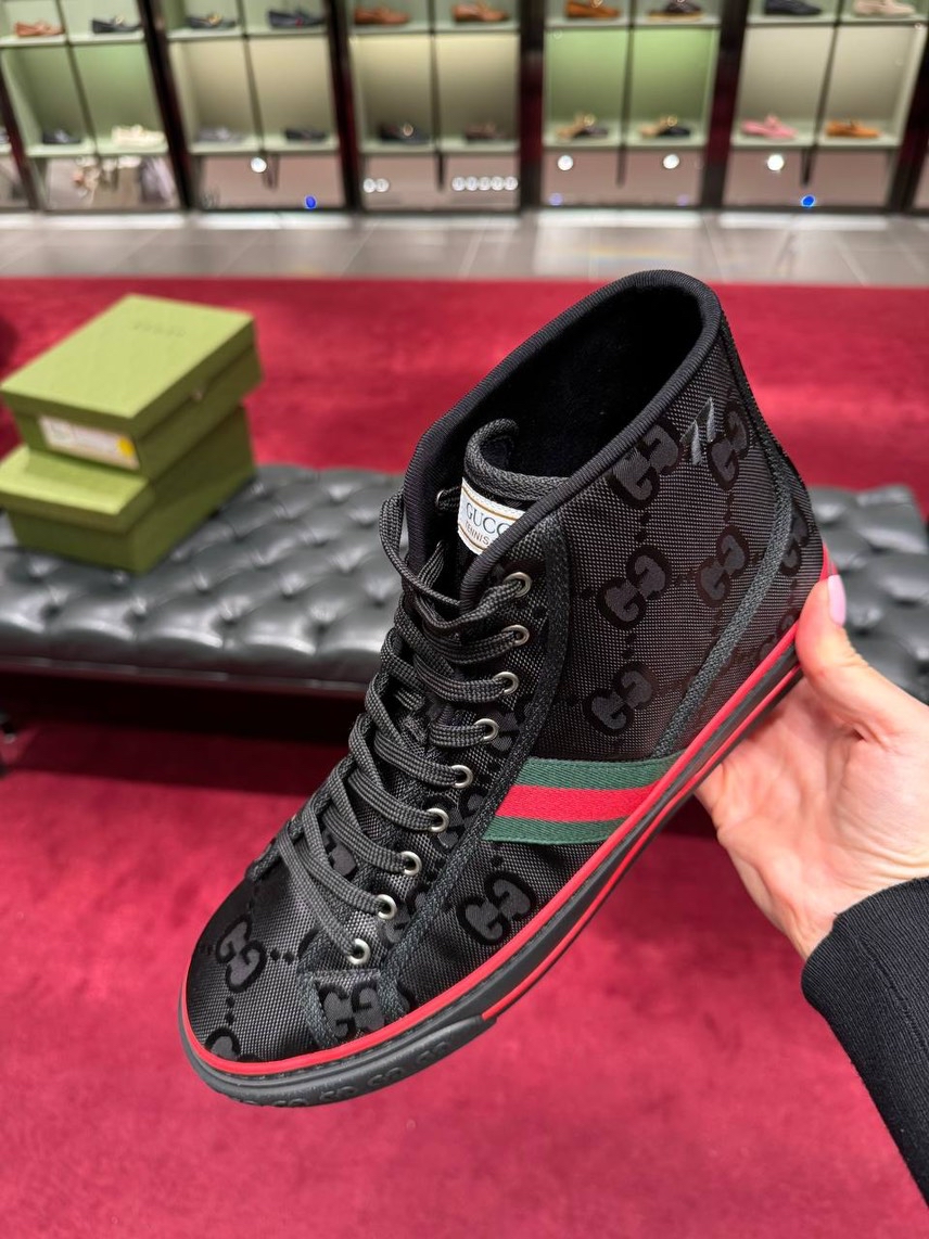 GUCCI Sneakers side view - Men's luxury Shoes