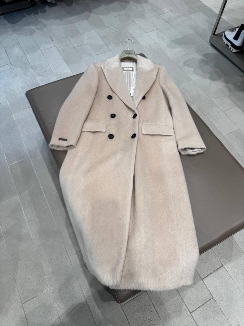 PESERICO Coats side view - Women's luxury Clothes