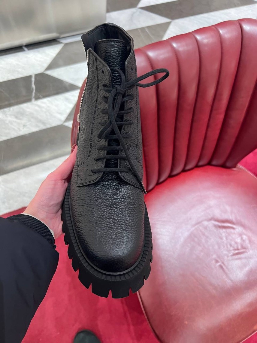 GUCCI Boots side view - Women's luxury Shoes