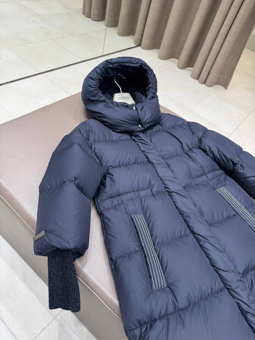 PESERICO Down jacket side view - Women's luxury Clothes