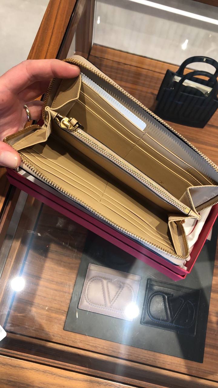 VALENTINO GARAVANI Wallets and small leather goods side view - Women's luxury Accessories