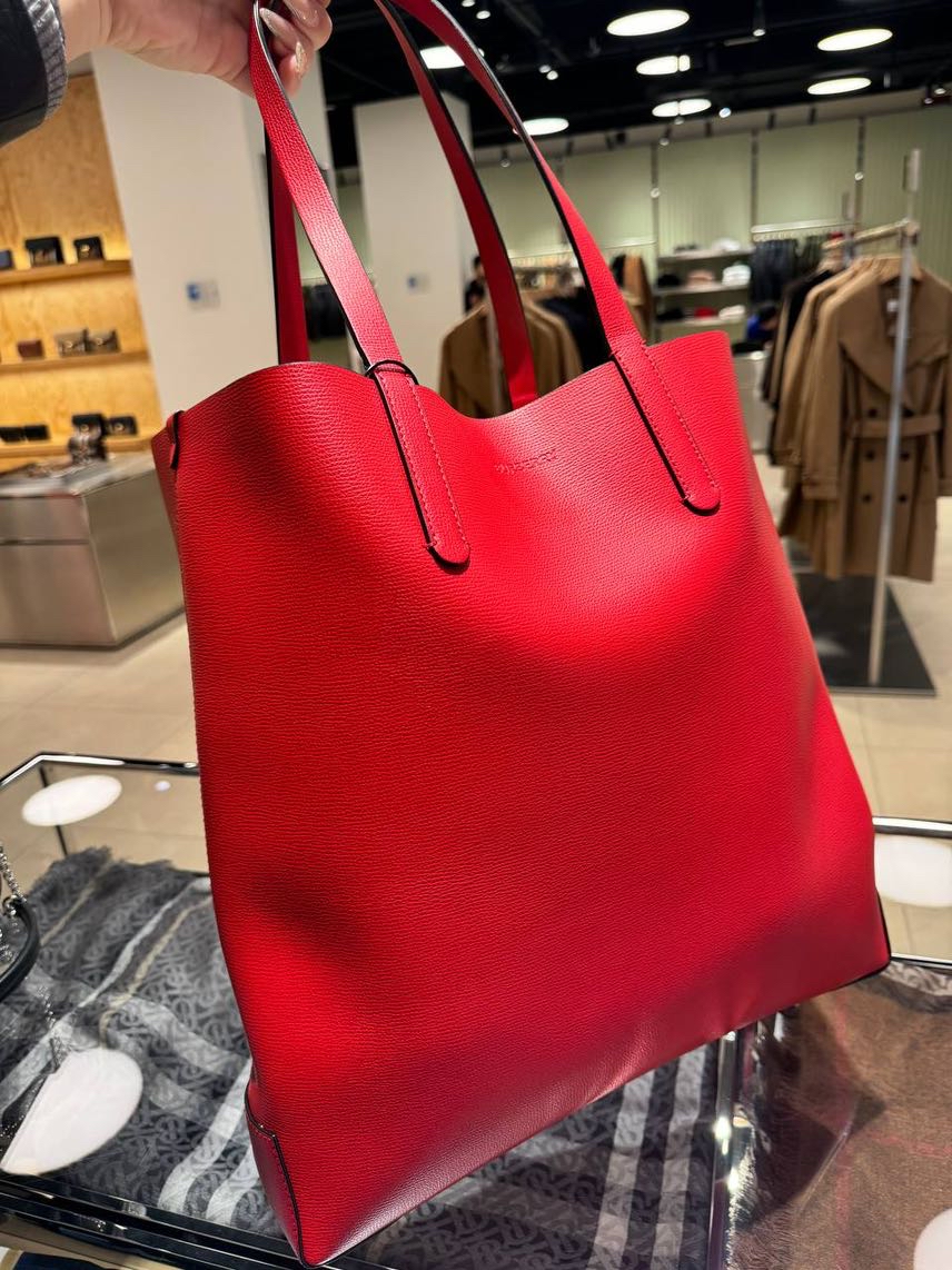 BURBERRY Totes side view - Women's luxury Bags
