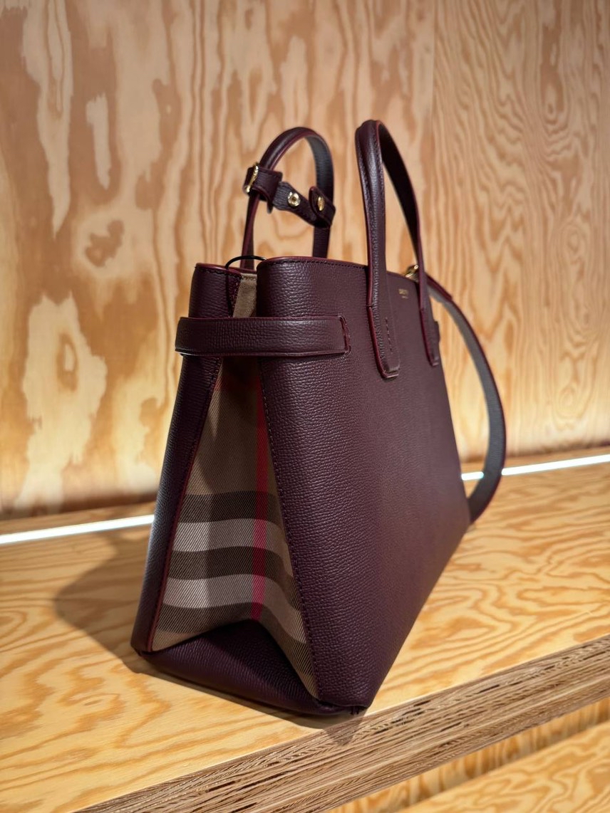 BURBERRY Crossbody bags side view - Women's luxury Bags