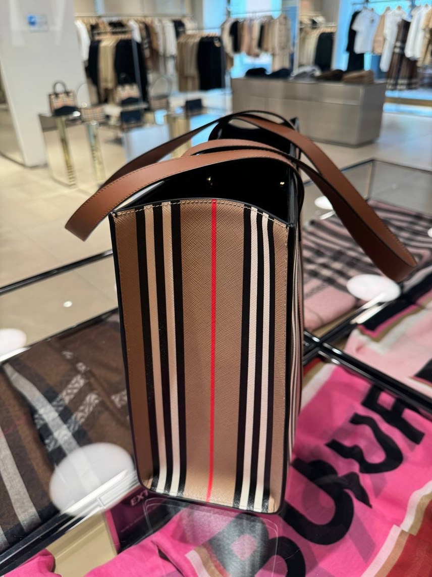 BURBERRY Totes side view - Women's luxury Bags