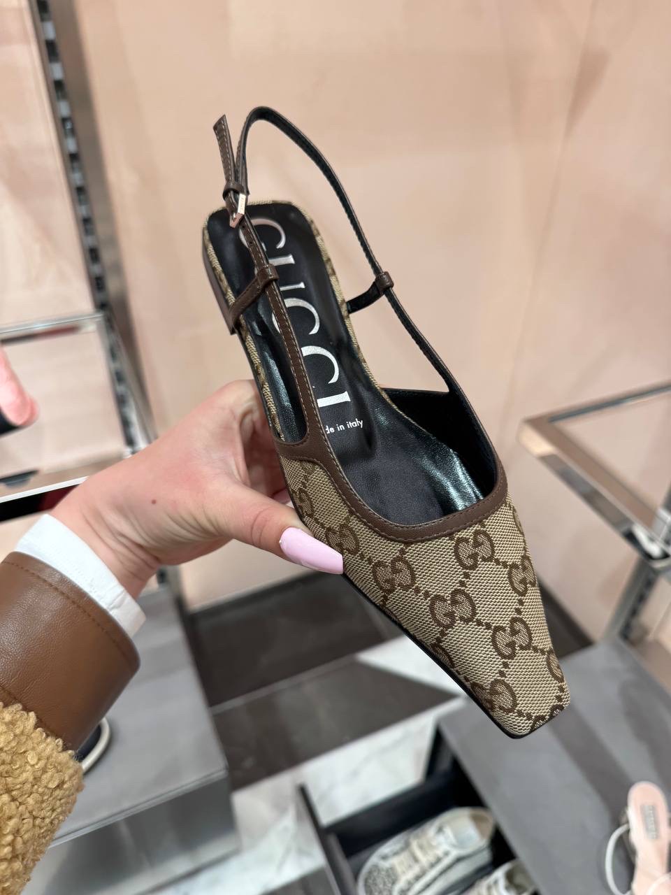 GUCCI Sandals side view - Women's luxury Shoes