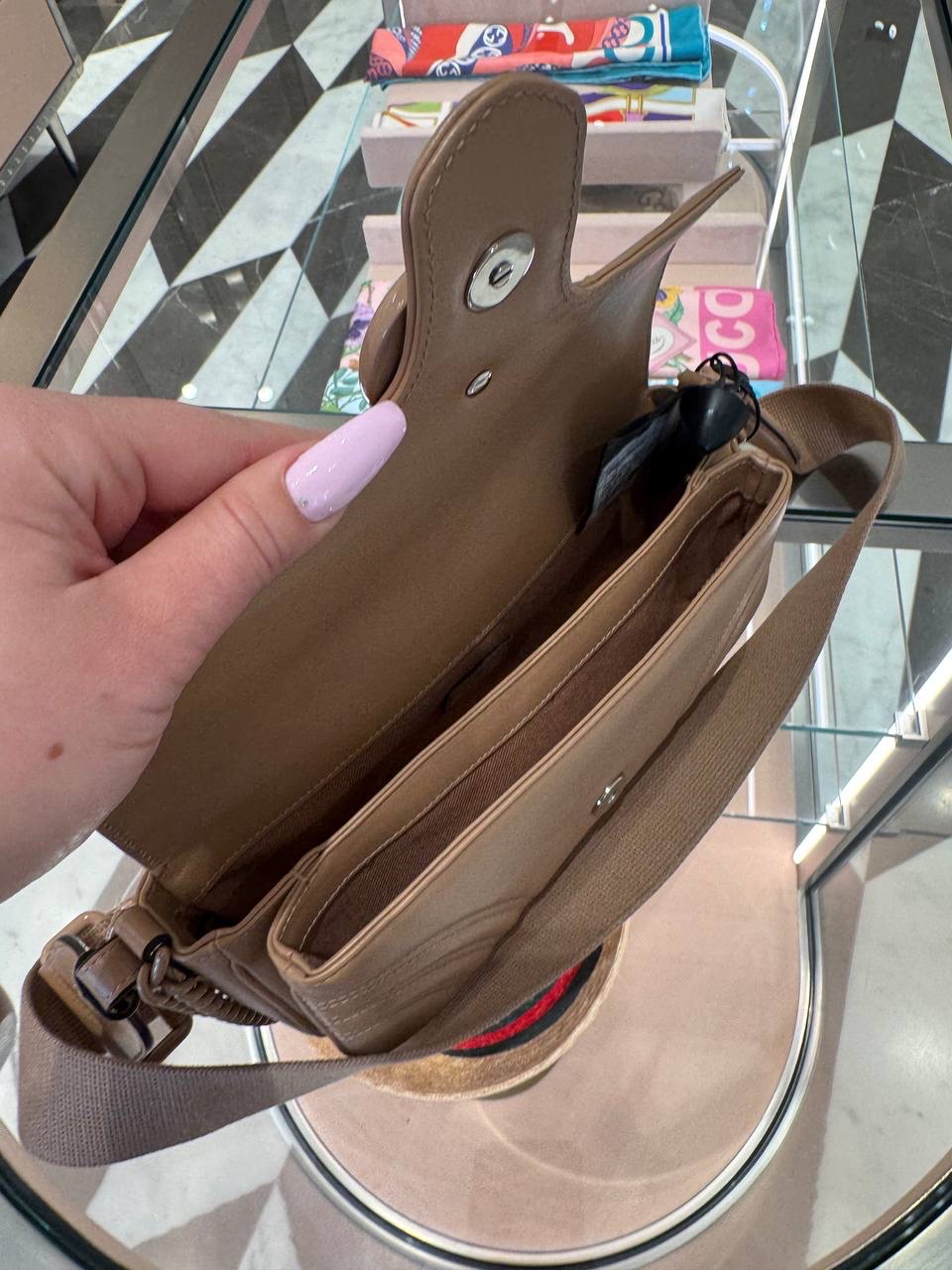 GUCCI Crossbody bags side view - Women's luxury Bags