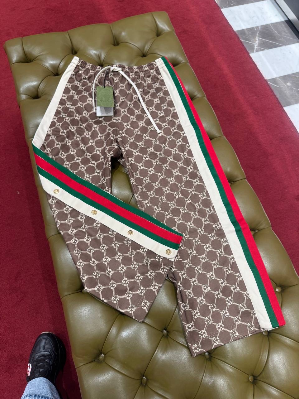 GUCCI Trousers front view - Women's luxury Clothes
