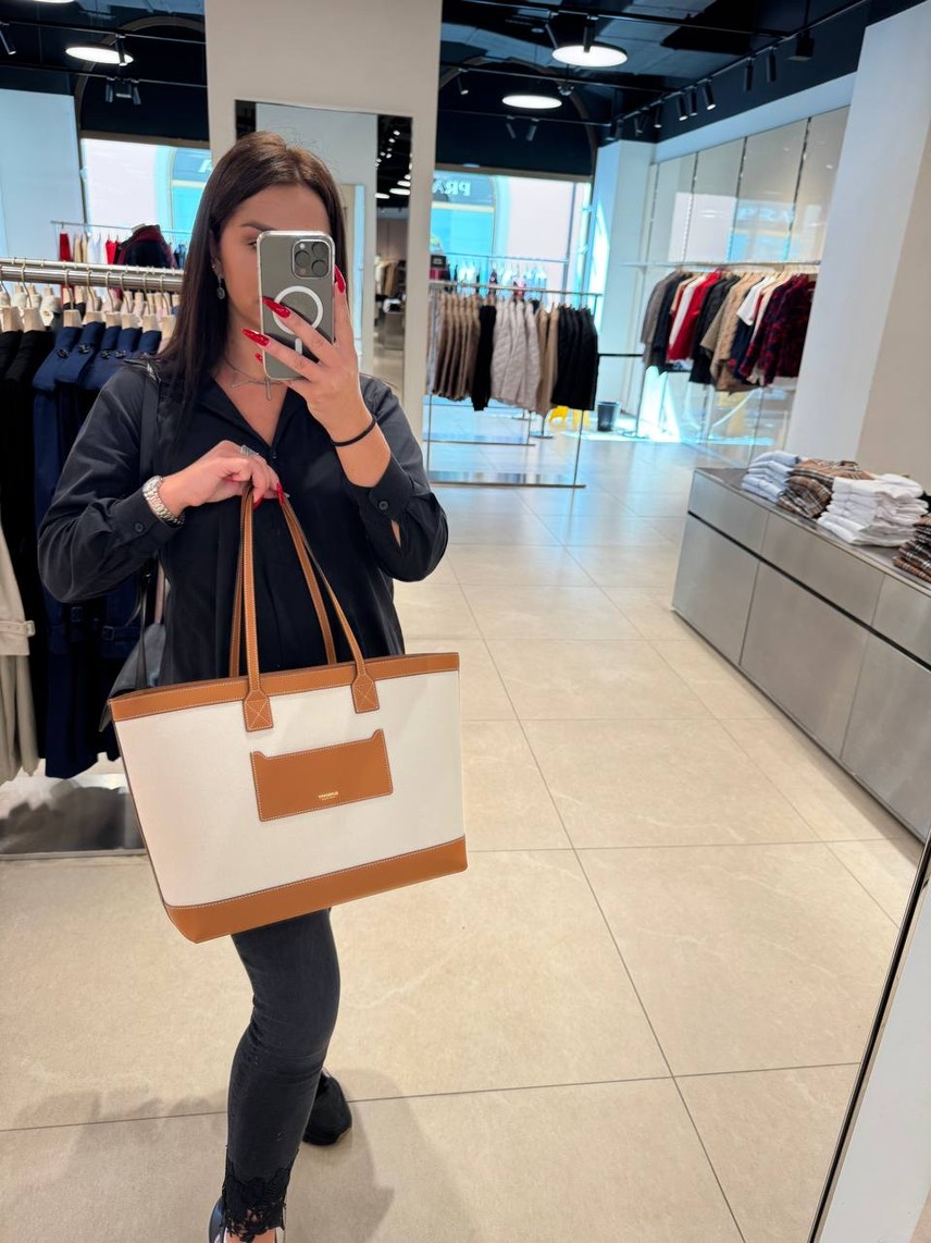 BURBERRY Totes side view - Women's luxury Bags