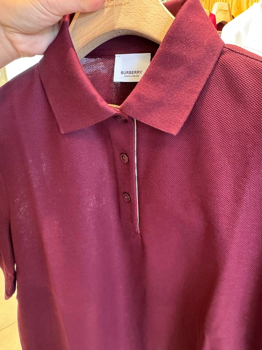 BURBERRY T-shirt and Polo side view - Women's luxury Clothes