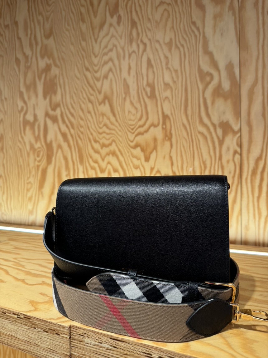 BURBERRY Crossbody bags side view - Women's luxury Bags
