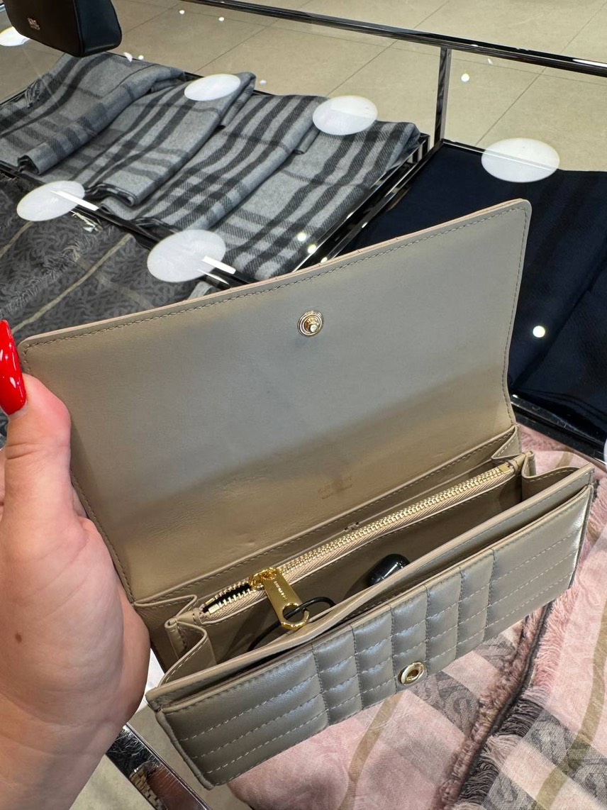 BURBERRY Wallets and small leather goods side view - Women's luxury Accessories