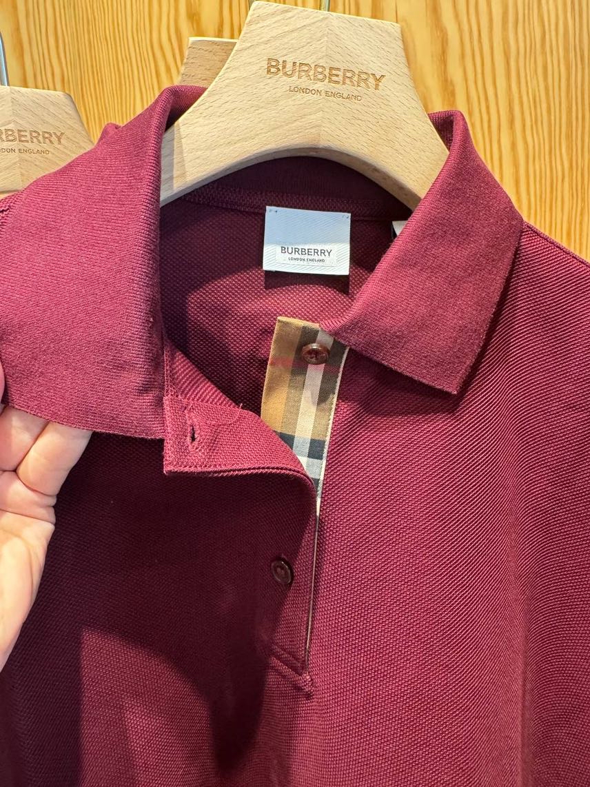 BURBERRY T-shirt and Polo side view - Women's luxury Clothes