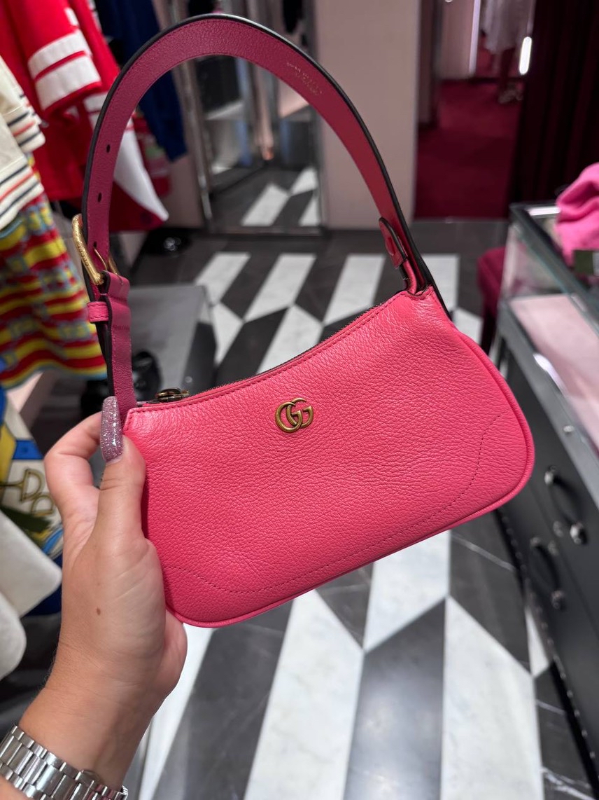 GUCCI Shoulder bags front view - Women's luxury Bags