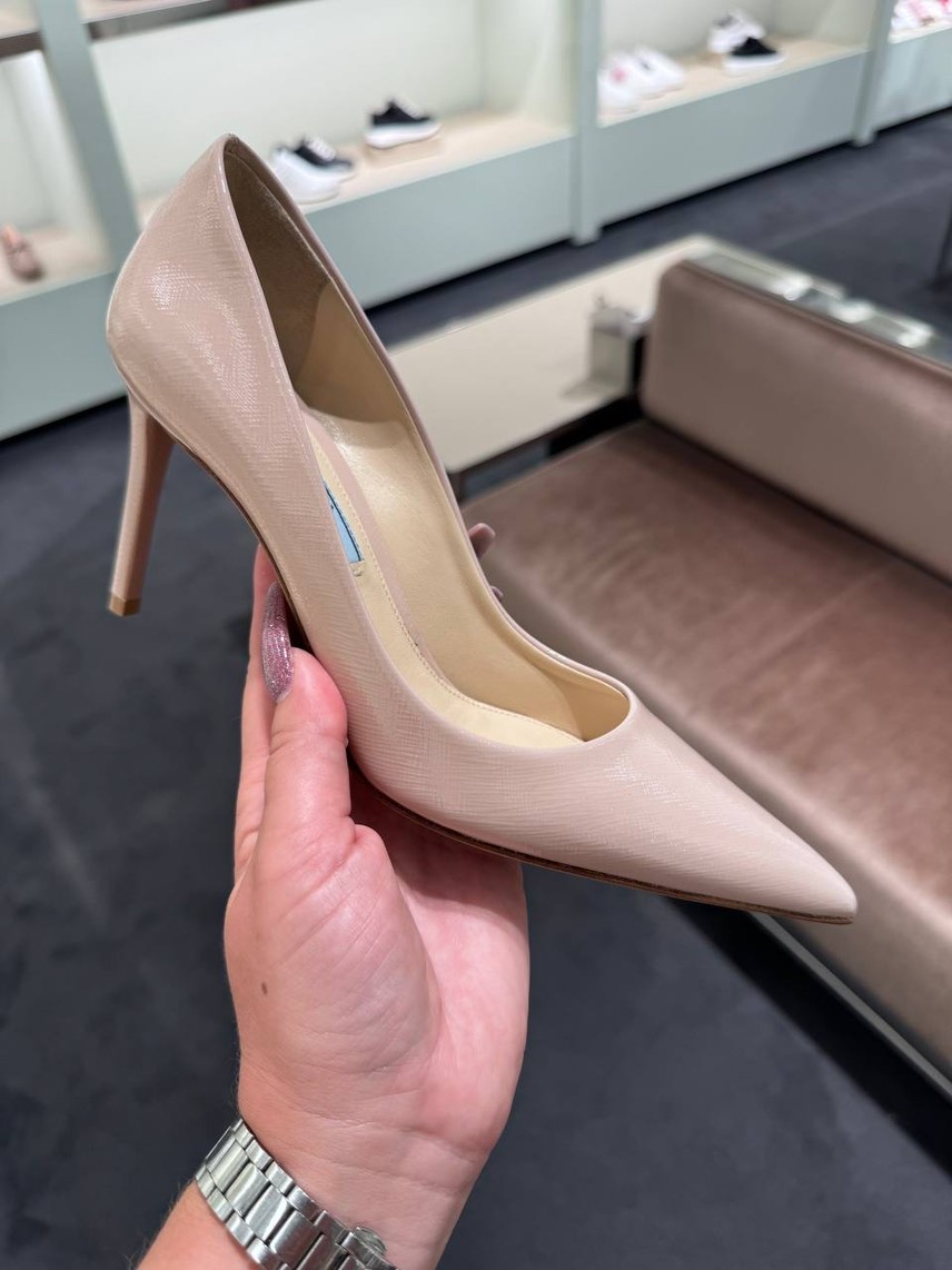 PRADA Pumps front view - Women's luxury Shoes