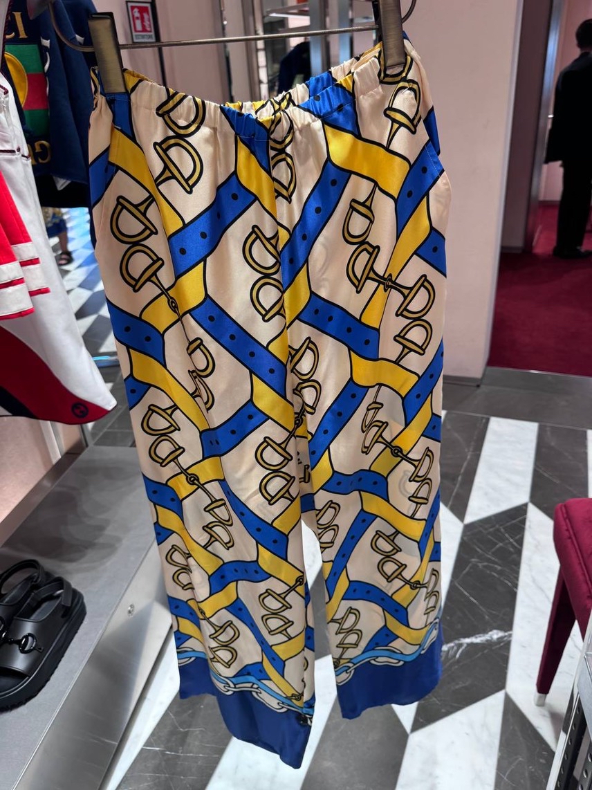 GUCCI Trousers front view - Women's luxury Clothes