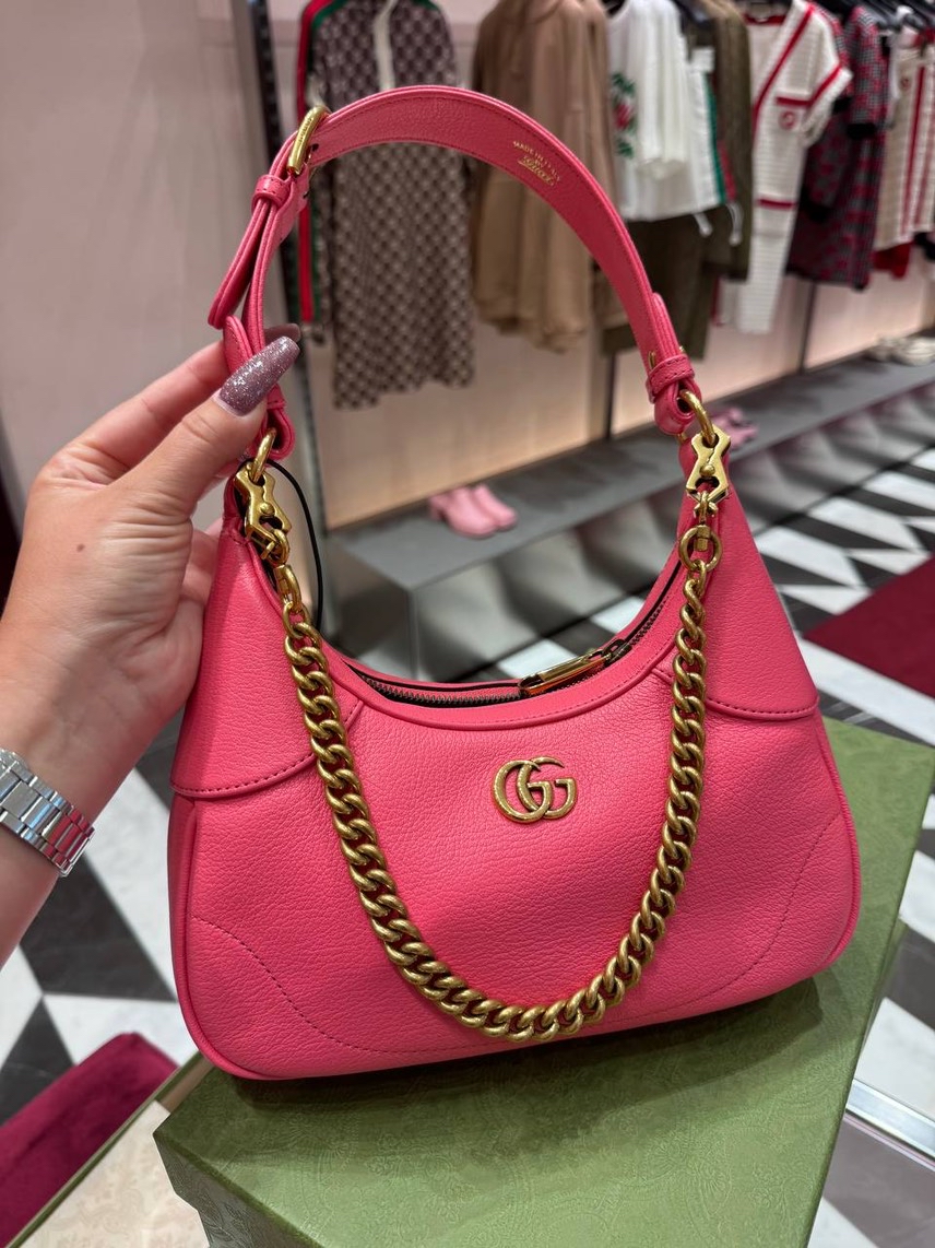 GUCCI Shoulder bags front view - Women's luxury Bags