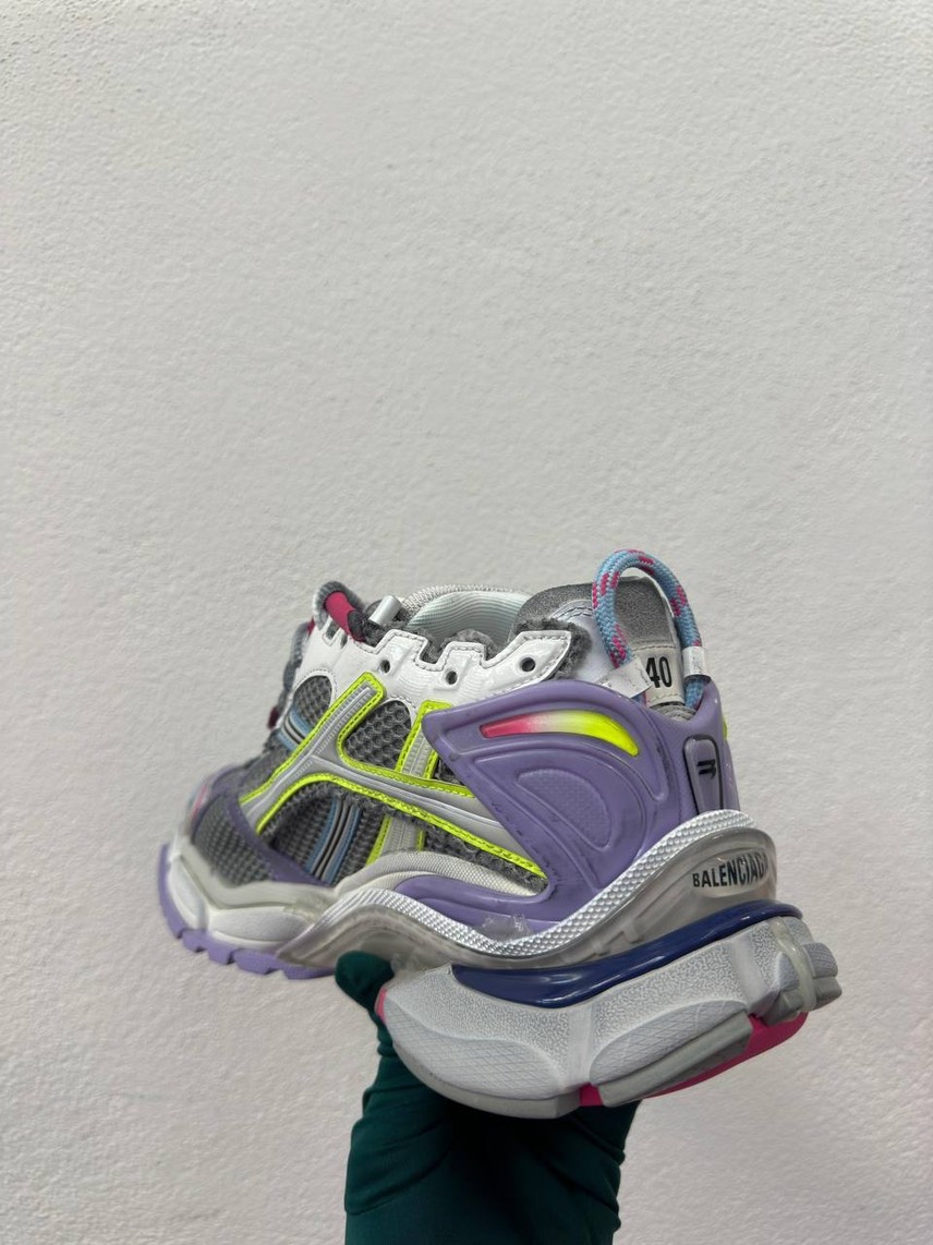 BALENCIAGA Sneakers side view - Women's luxury Shoes