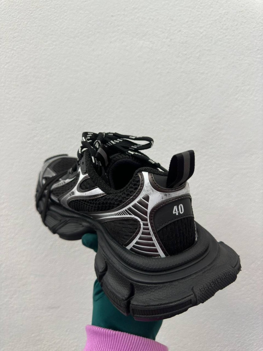BALENCIAGA Sneakers side view - Women's luxury Shoes