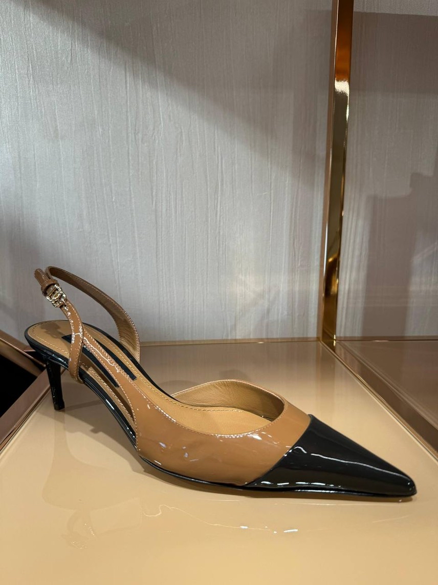 DOLCE & GABBANA Sandals side view - Women's luxury Shoes