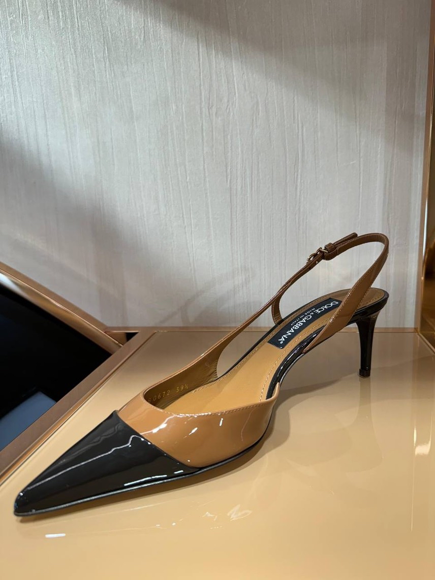 DOLCE & GABBANA Sandals front view - Women's luxury Shoes