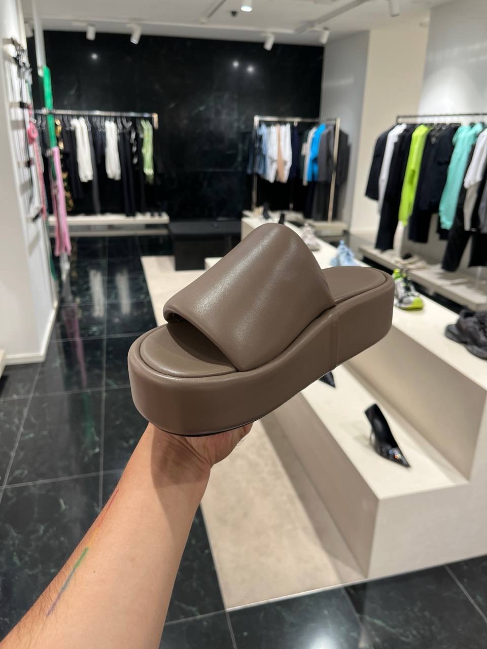 BALENCIAGA Slides side view - Women's luxury Shoes