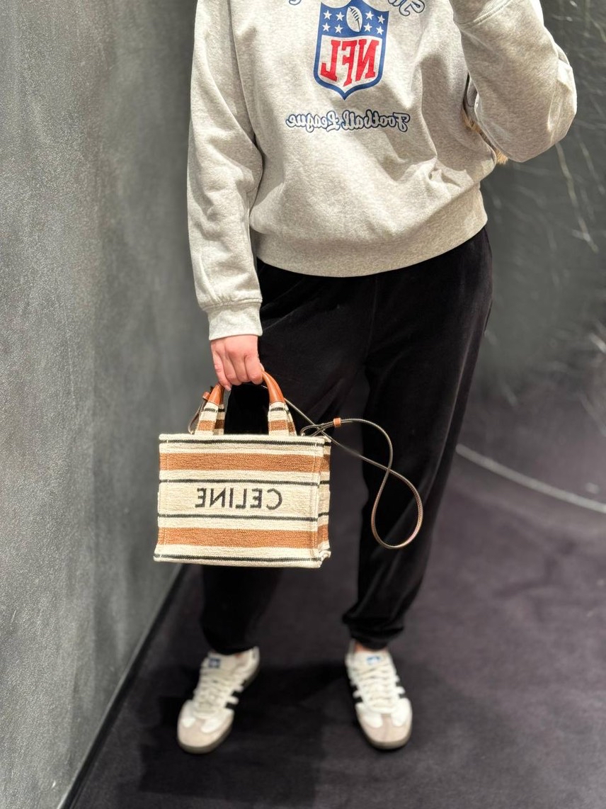 CELINE Crossbody bags side view - Women's luxury Bags