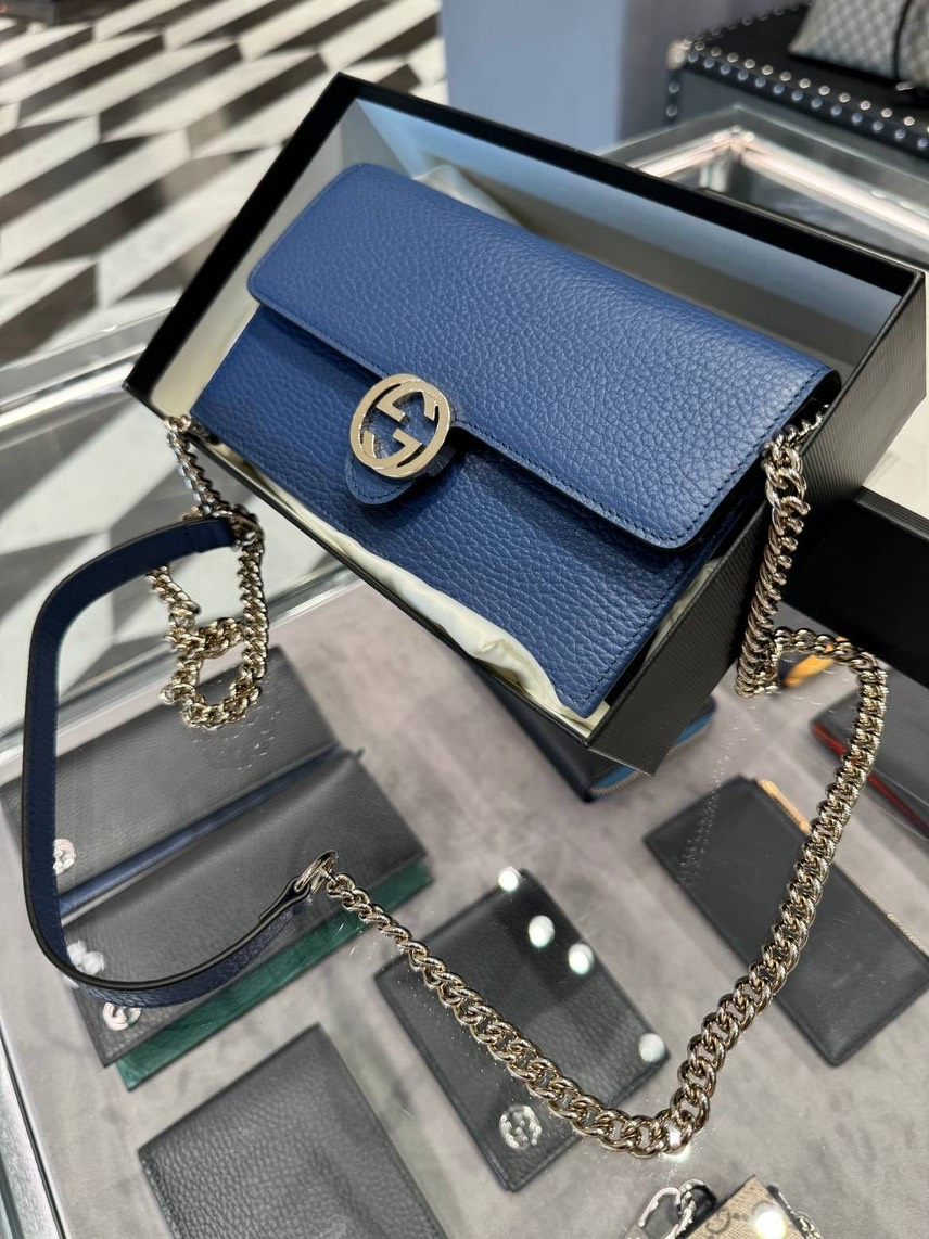 GUCCI Crossbody bags side view - Women's luxury Bags