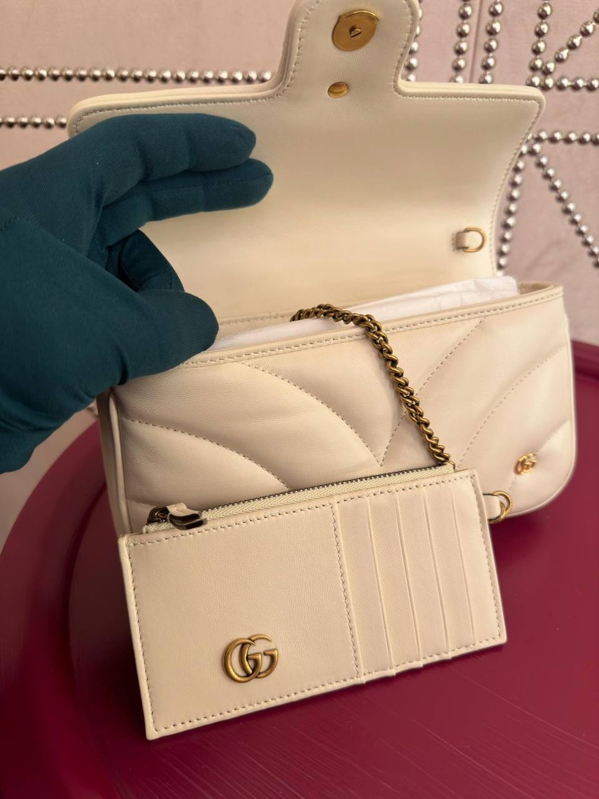 GUCCI Crossbody bags side view - Women's luxury Bags