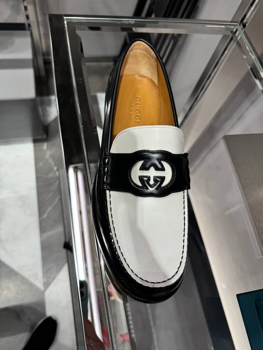 GUCCI Moccasins side view - Men's luxury Shoes