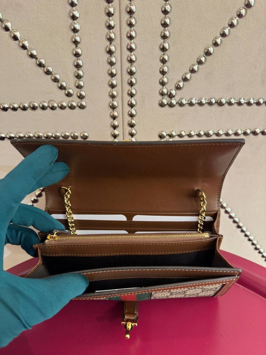 GUCCI Clutch bags side view - Women's luxury Bags