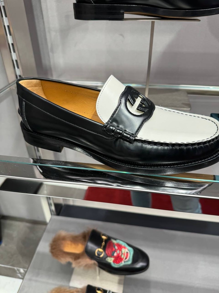 GUCCI Moccasins front view - Men's luxury Shoes