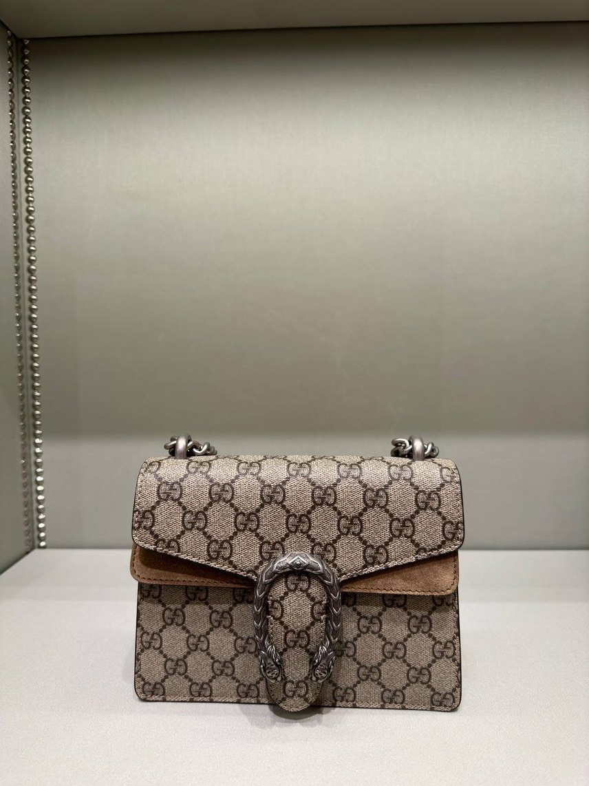 GUCCI Crossbody bags front view - Women's luxury Bags