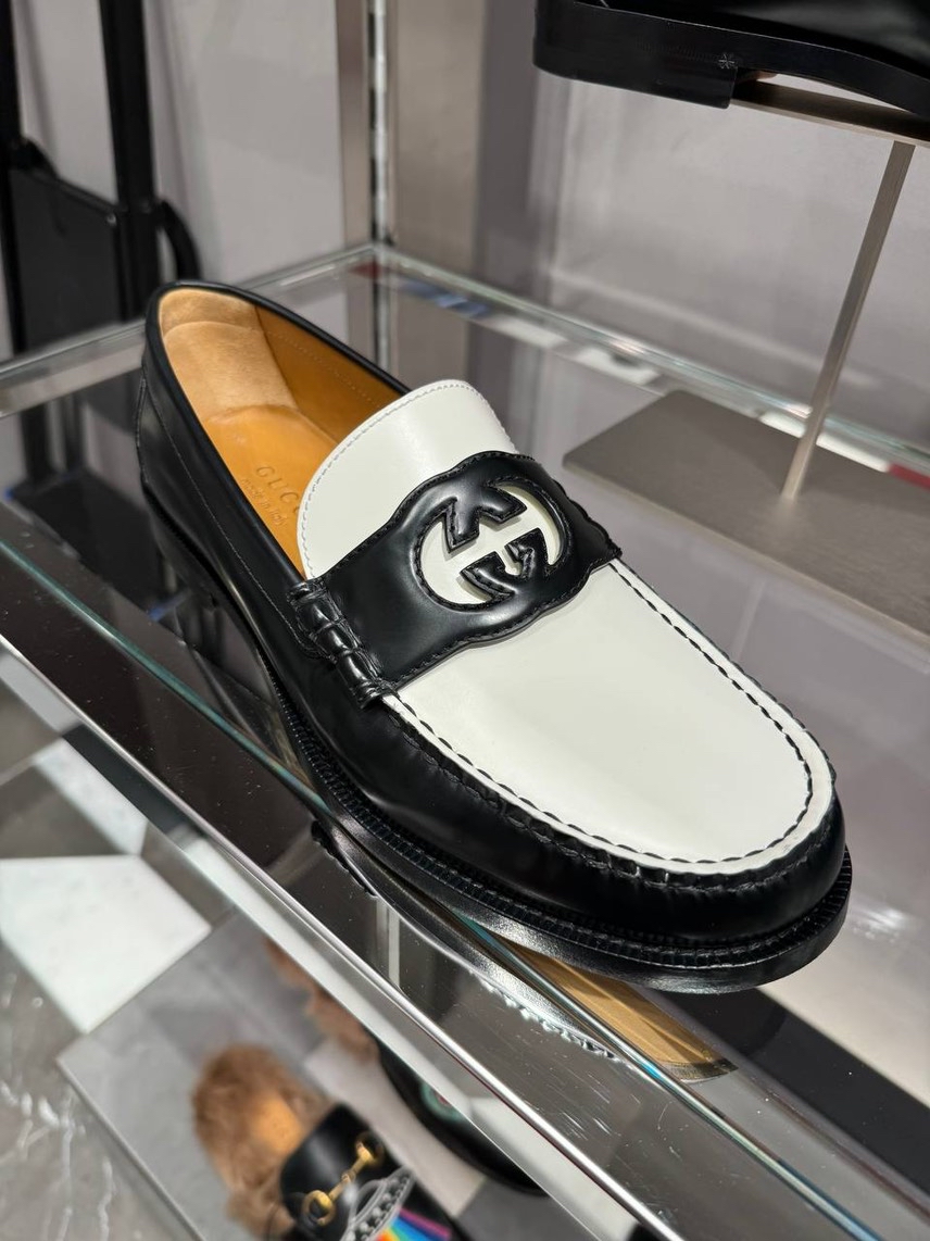 GUCCI Moccasins side view - Men's luxury Shoes