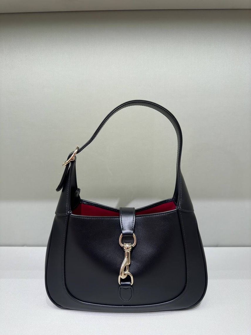 GUCCI Shoulder bags front view - Women's luxury Bags