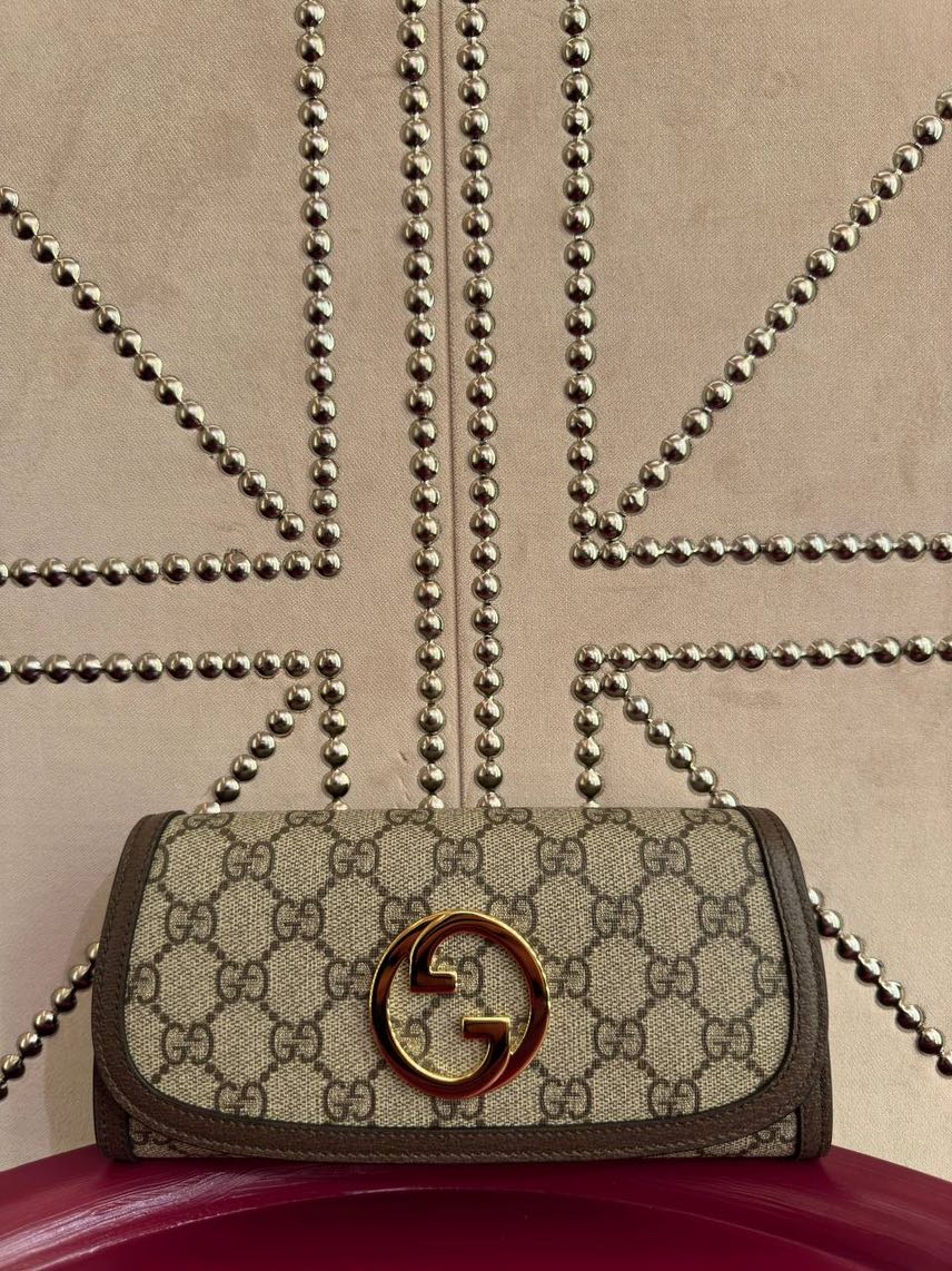 GUCCI Clutch bags front view - Women's luxury Bags