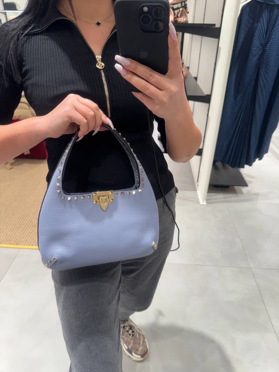 VALENTINO GARAVANI Shoulder bags side view - Women's luxury Bags