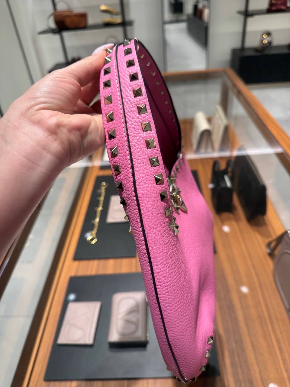 VALENTINO GARAVANI Shoulder bags side view - Women's luxury Bags