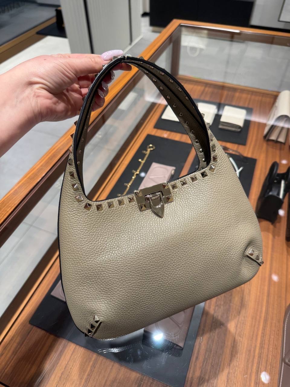 VALENTINO GARAVANI Shoulder bags front view - Women's luxury Bags
